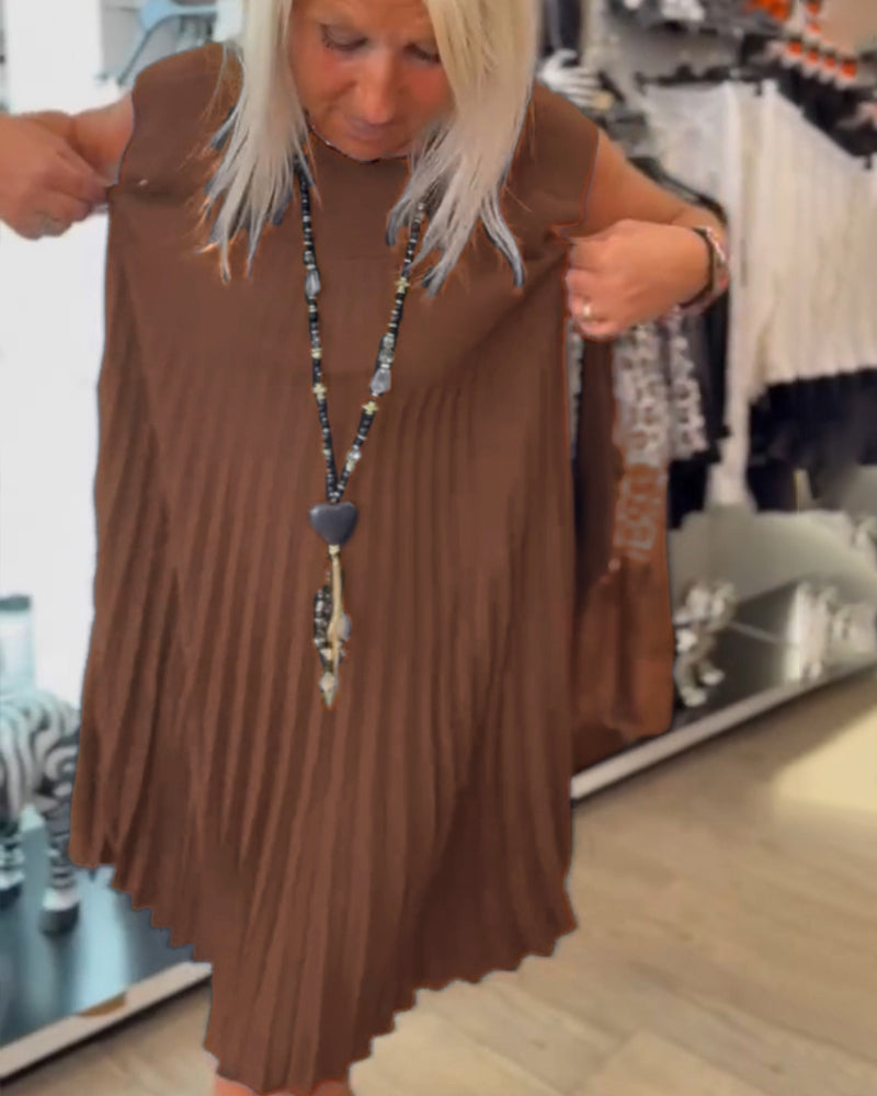 Everyday Pleated Midi Dress